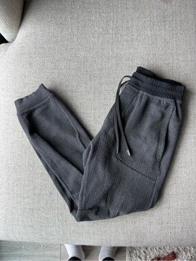 lululemon athletica Black Quilted-Texture Joggers